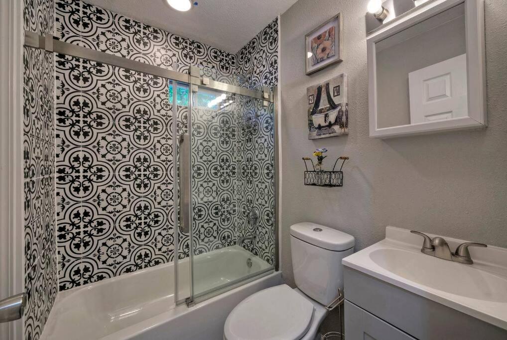 Great Value Stay Near Tesla Austin Exterior photo