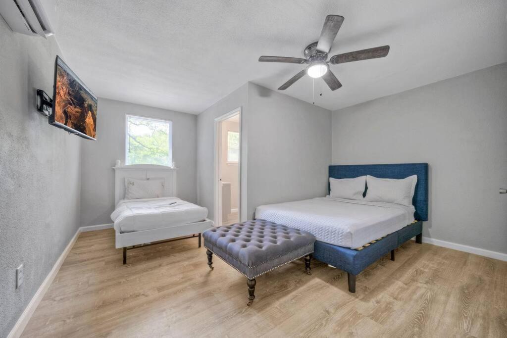 Great Value Stay Near Tesla Austin Exterior photo
